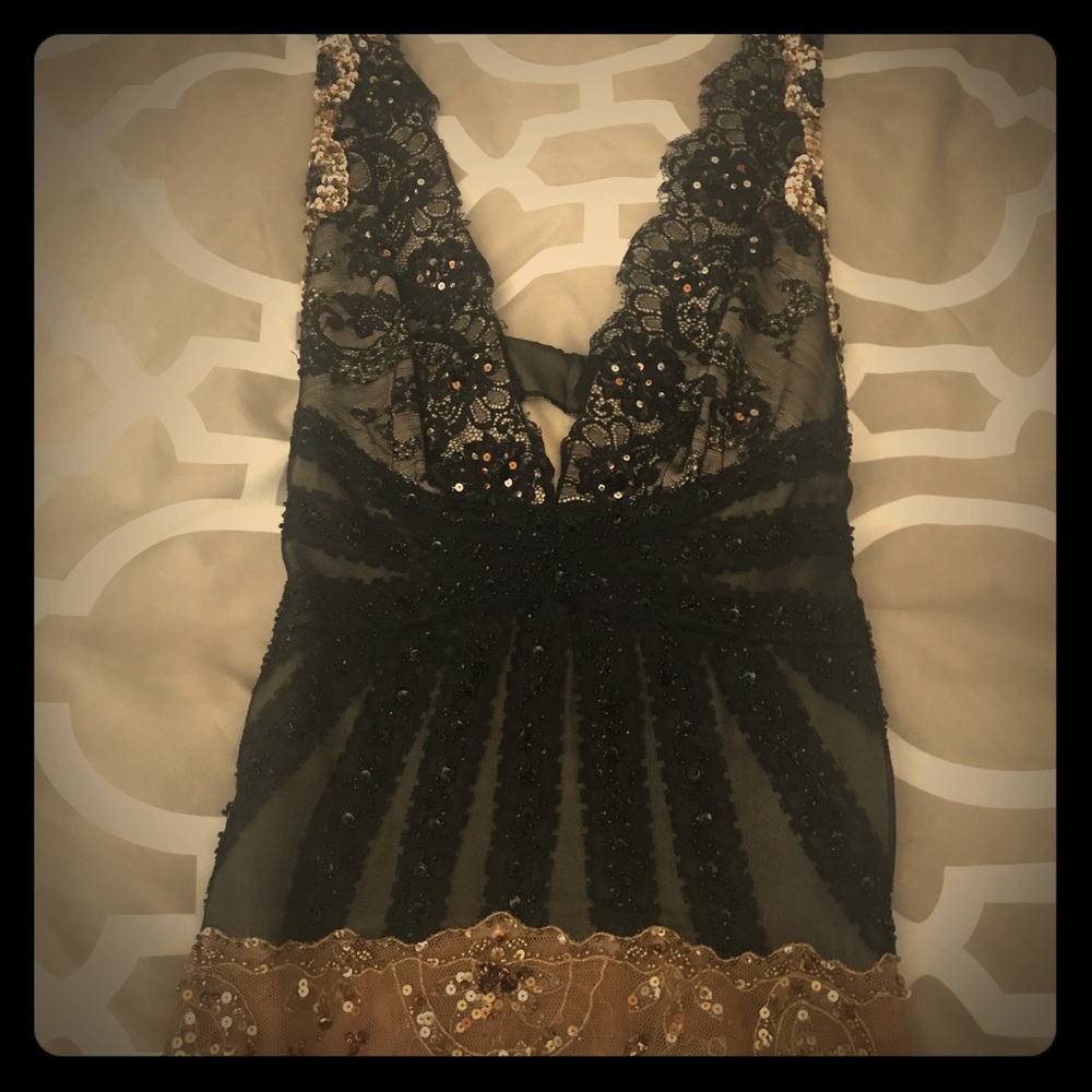 Mandalay sequence top.